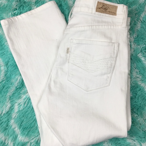 Levi’s White Demi Curve Capris - Picture 3 of 4